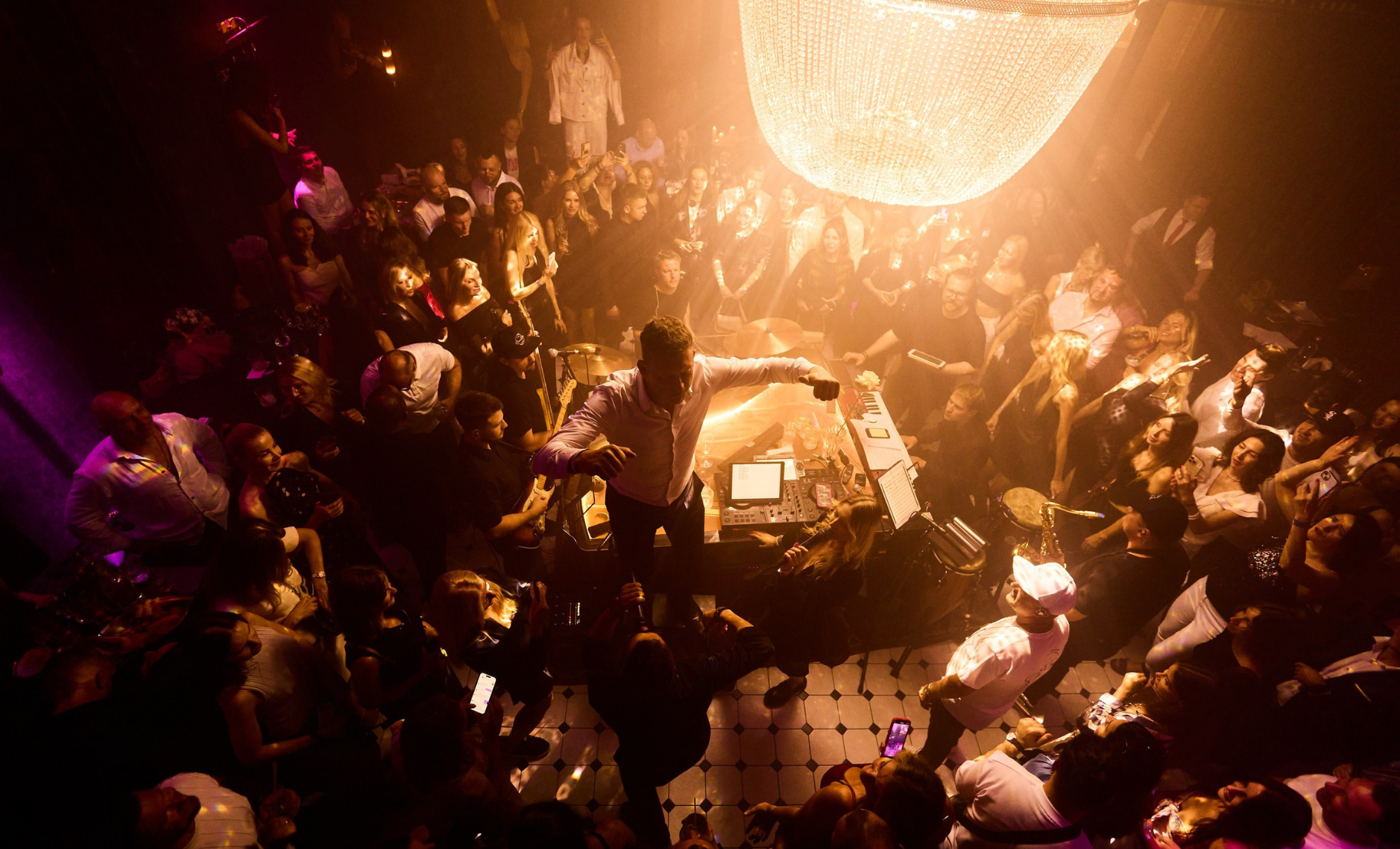 Как Владимир Красуля превратил атмосферу и живую музыку Piano Bar в успешный бизнес-формат