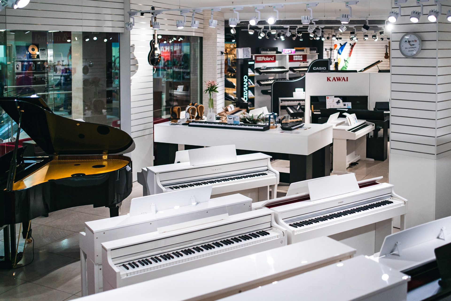 Где купить пианино в Беларуси: 10 причин выбрать Piano.by