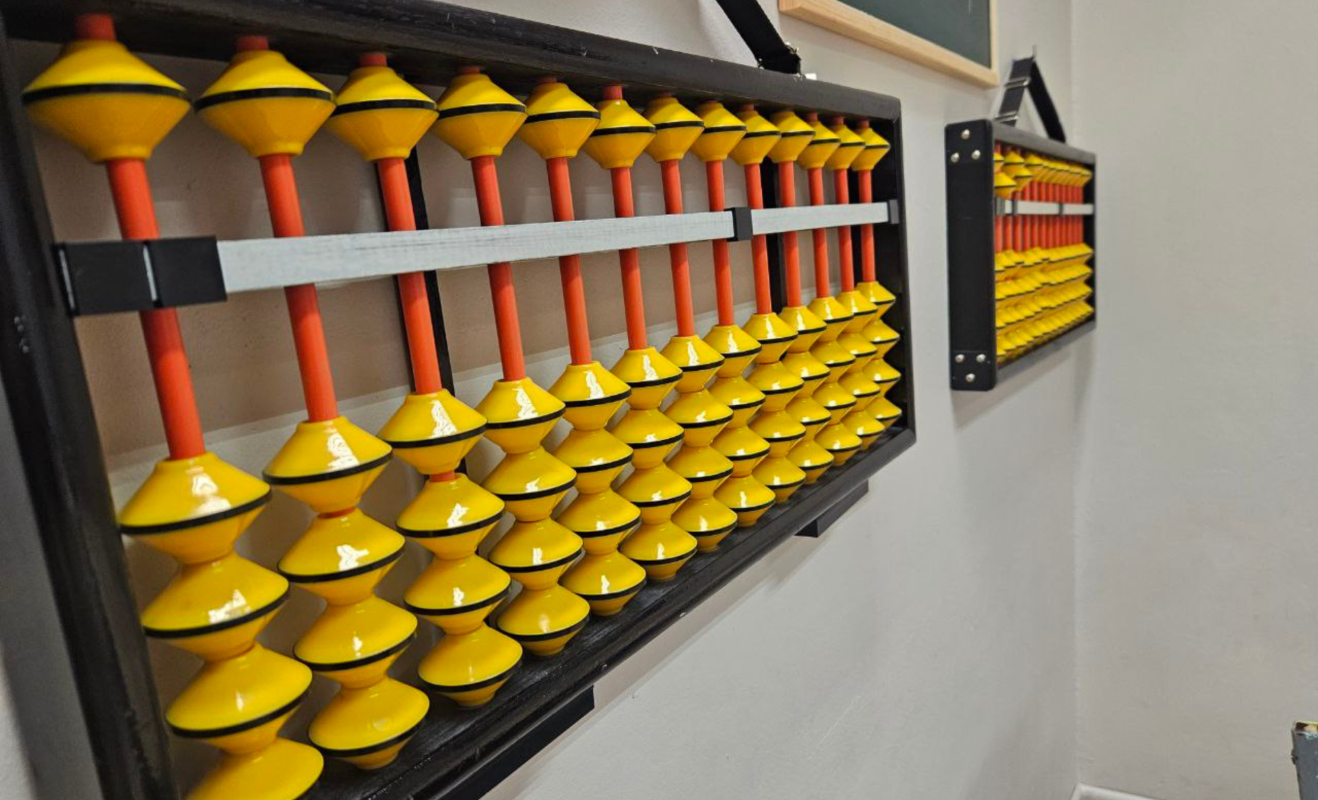 Интеллект будущего: чему учат детей в центре БиВайБи и как работает методика ISMA