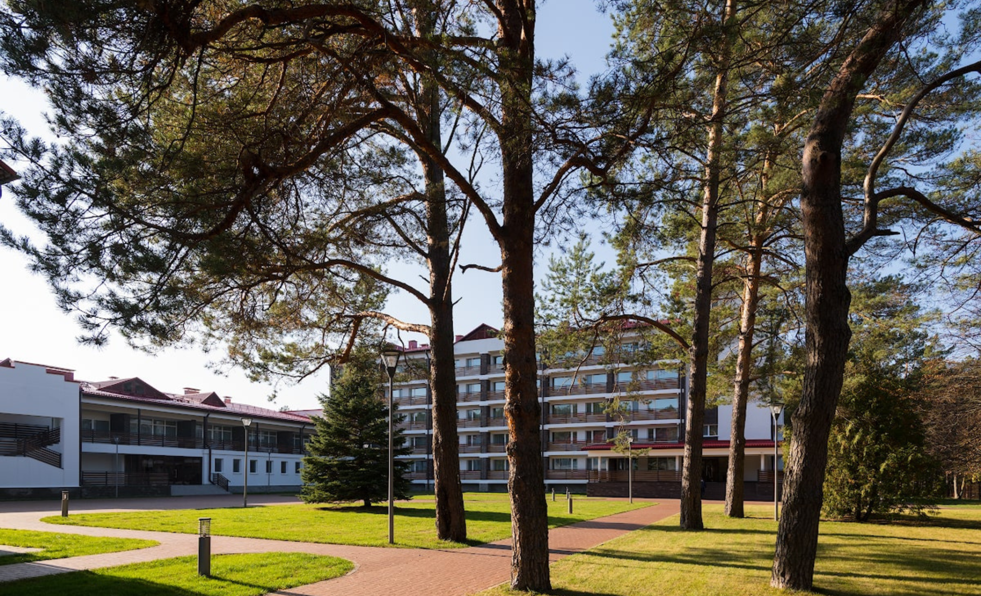 ТОП-5 парк-отелей Беларуси 2025 по результатам премии «Номер один» 2025