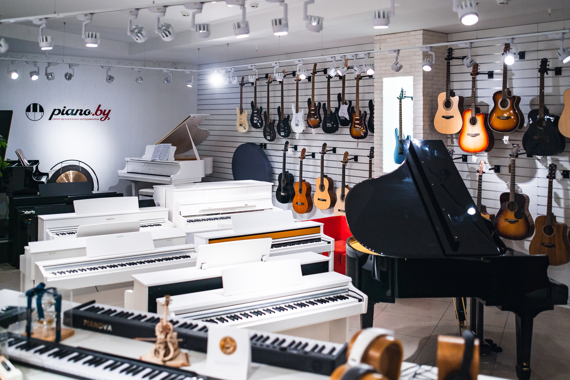 Где купить пианино в Беларуси: 10 причин выбрать Piano.by