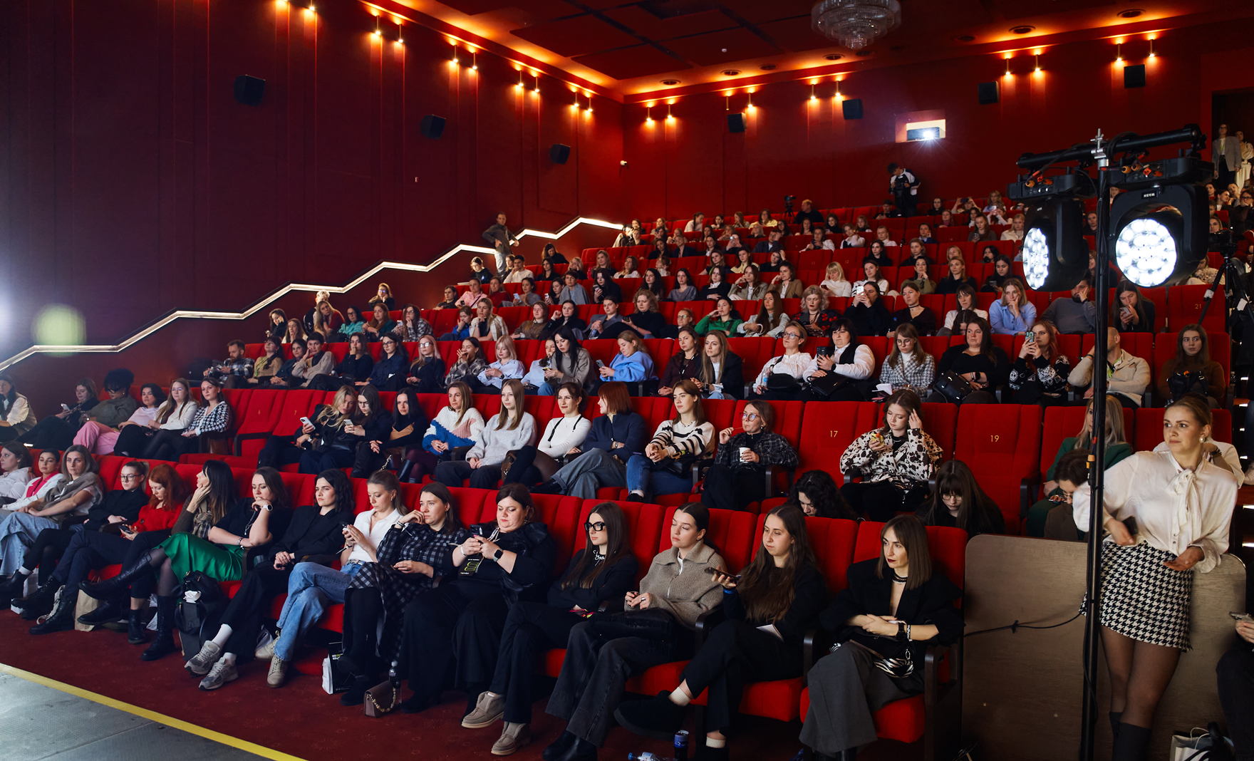 «Без Воды» в Минске: как первая конференция с экспертами PepsiCo, Яндекса, Lamoda, МТС и Альфа-Банка озвучила главные маркетинг-тренды 2025